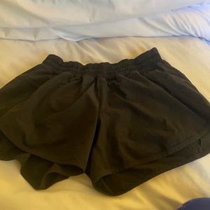 Lululemon trackers size 6